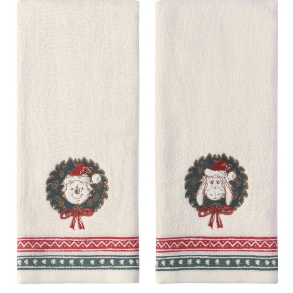 Disney White and Red Holiday Hand Towels